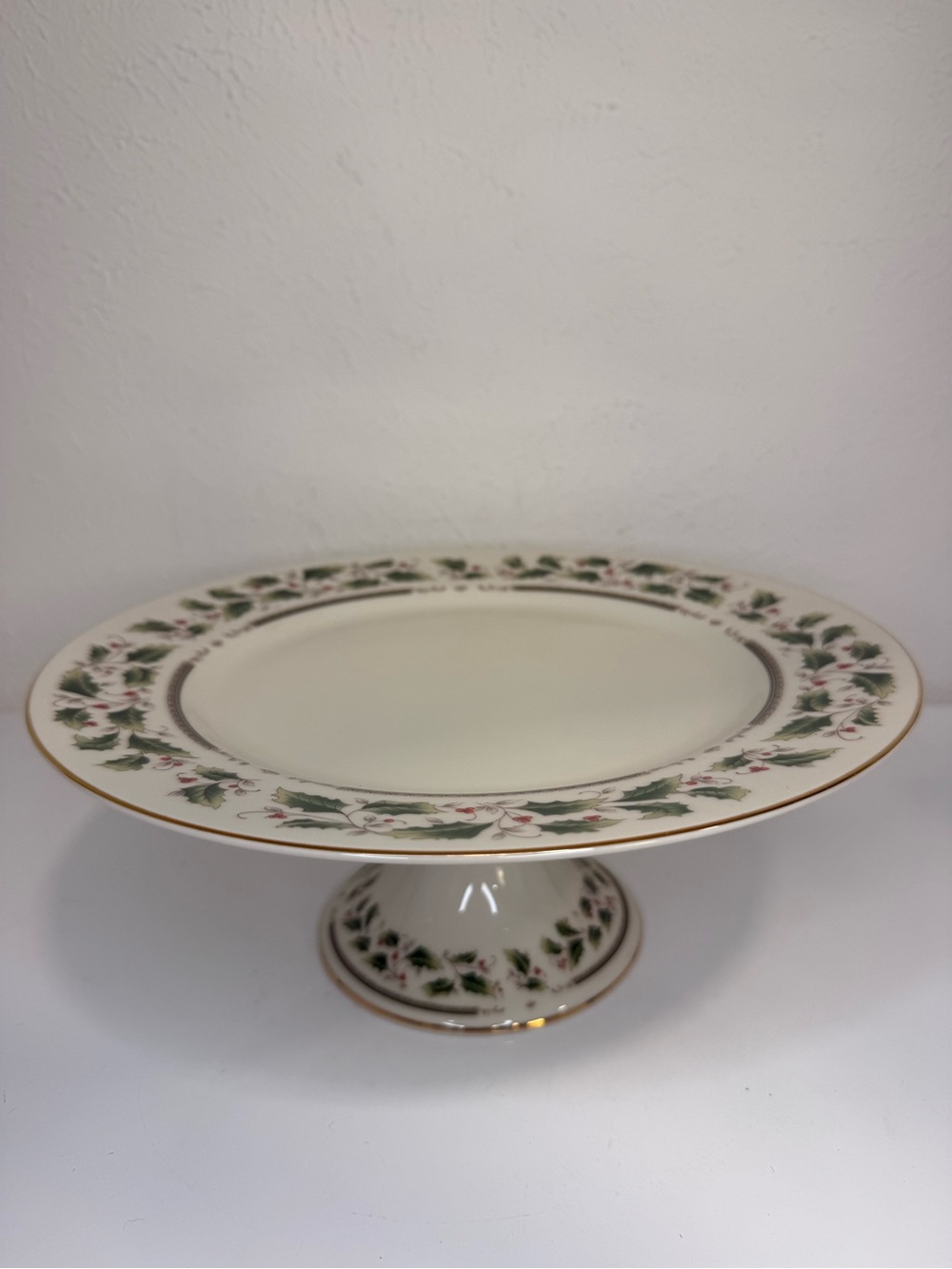 Royal Limited Holly Holiday Pedestal Cake Stand Christmas Made in Japan